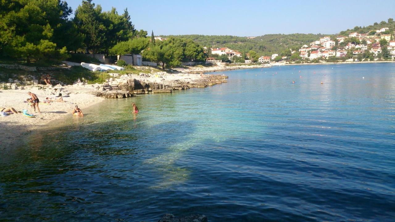 Apartments Toni Trogir Habitación foto